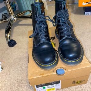 Dr Marten 1460 Black Boots
